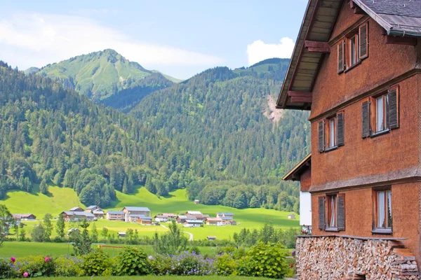 奥地利阿尔卑斯山农村 — 图库照片