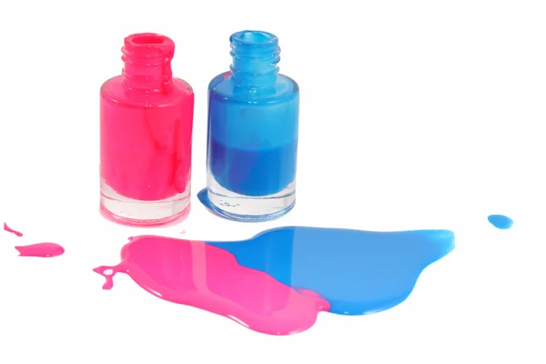 Blauw en roze nagellak — Stockfoto