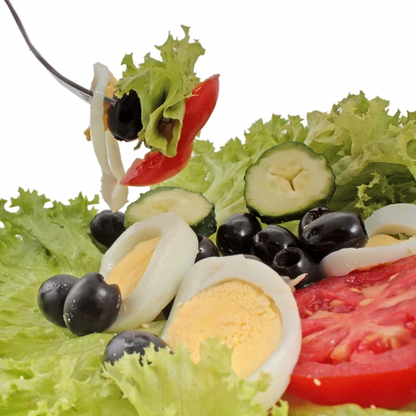 Vegetale salat z oliwkami — Zdjęcie stockowe