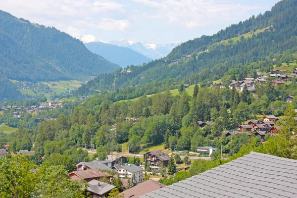 Byn i Schweiz — Stockfoto