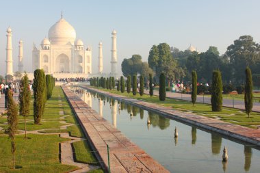 taj mahal at sunrise görünümünü