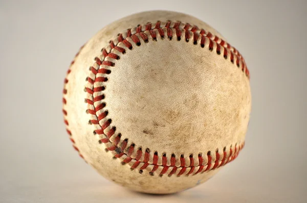 Alter Baseball — Stockfoto
