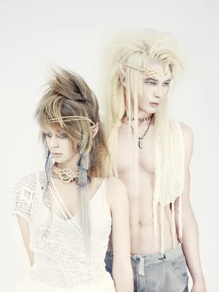 Jovem casal de elfos — Fotografia de Stock