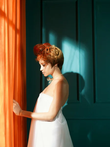 赤い髪を持つ女性 — ストック写真