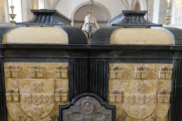 Panteón reyes portugueses en la iglesia Sao Vicente de Fora Lisboa, Portugal — Foto de Stock