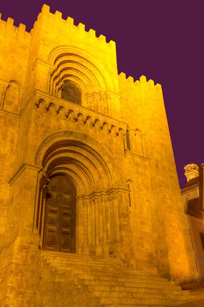 Oude kathedraal se velha de coimbra, coimbra, portugal — Stockfoto
