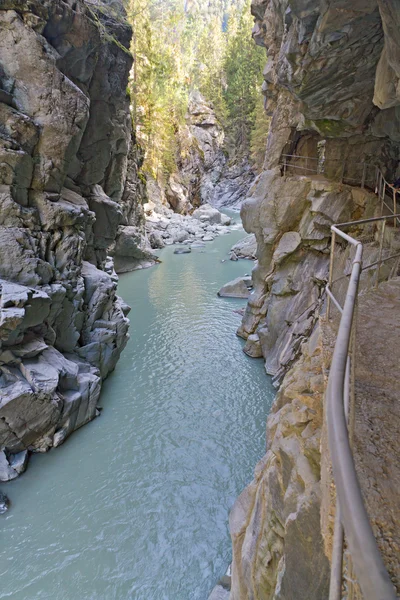 Roffla zillis 瑞士附近的峡谷 — 图库照片