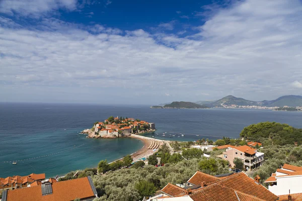 Isla de Sveti Stefan en Montenegro . — Foto de Stock