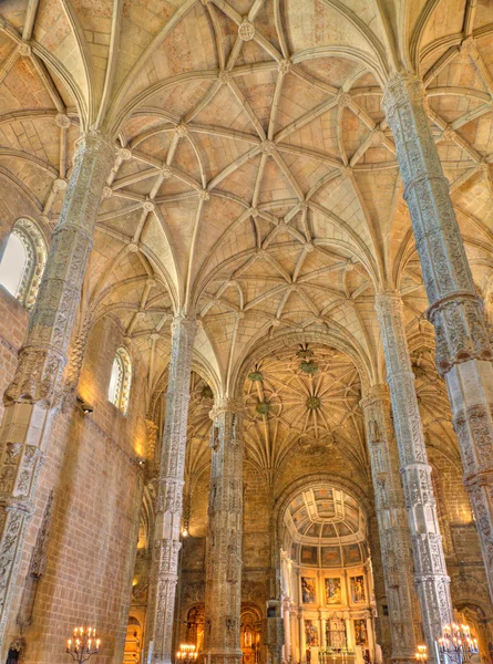 Innenraum des jeronimos klosters lisbon, portugal — Stockfoto