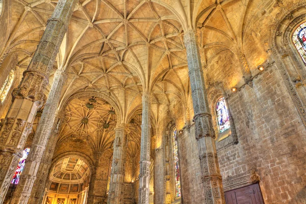 Intérieur du monastère de Jeronimos Lisbonne, Portugal — Photo
