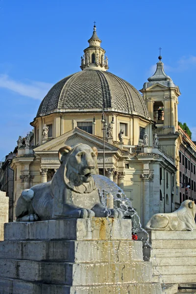 Lion-shaped fountain — Stock Photo, Image