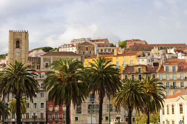 Средиземноморская архитектура Лиссабона — стоковое фото