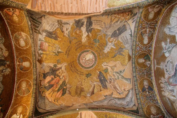 Прекрасная мозаика в церкви Хора — стоковое фото