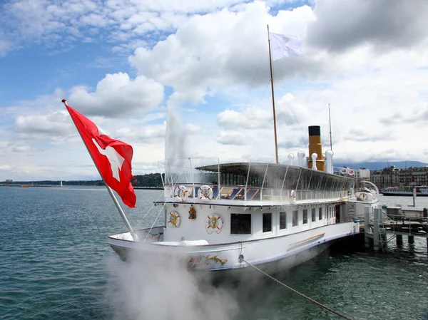 Steamboat with swiss flag — Stock Photo, Image