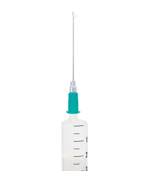 Şırınga iğnesi enjeksiyon damla makro açılan closeup izole — Stok fotoğraf
