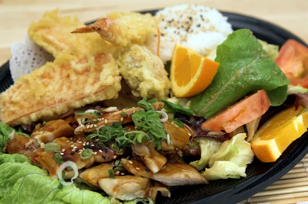 TeriYaki Chicken Combo Plate — Stock Photo, Image