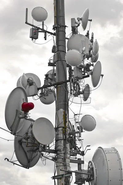 Hírközlési torony — Stock Fotó