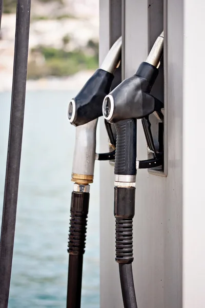 燃料或气体供应站泵海 — 图库照片