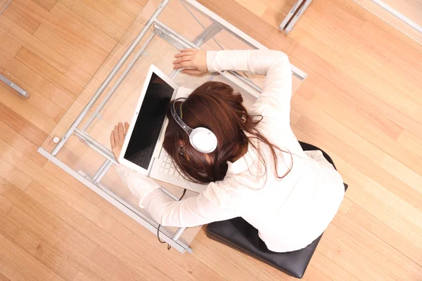 Sleeping on the Laptop — Stock Photo, Image