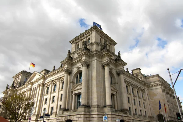 Der Reichstag in Berlin — Stockfoto