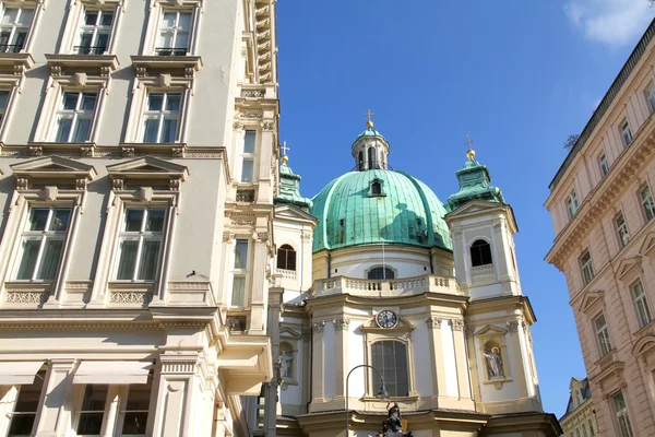 Vue sur la Peterskirche à Vienne — Photo