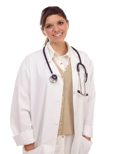 Vrij lachende etnische vrouwelijke arts of verpleegkundige op wit — Stockfoto