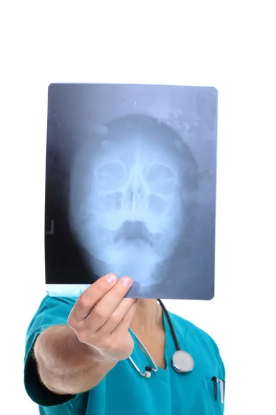 Chirurgien regardant aux rayons X — Photo