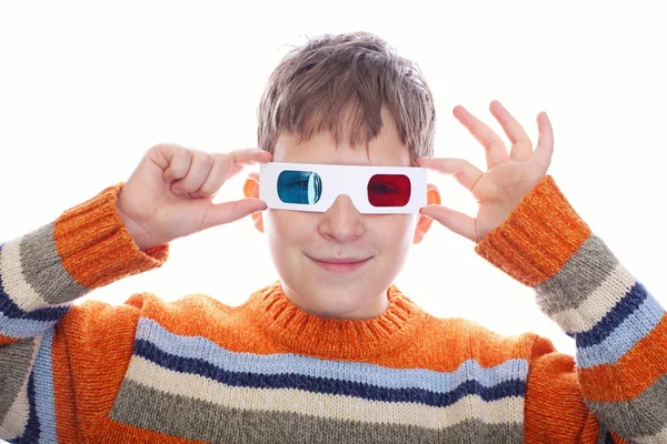 Carino giovani ragazzo indossando 3D occhiali — Foto Stock