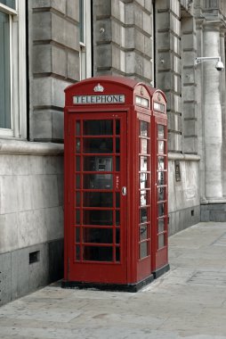 Vintage tonda İngiliz telefon kabinleri