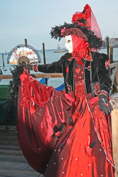 Masked person in Venice — Stock Photo, Image
