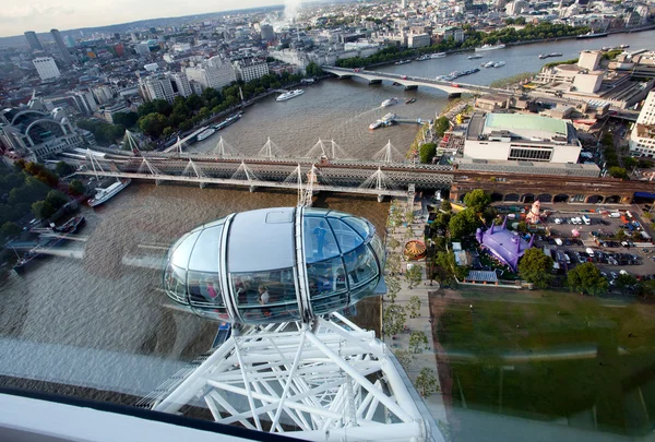 Londen city vanuit vogels zoals gezien vanaf london eye — Stockfoto