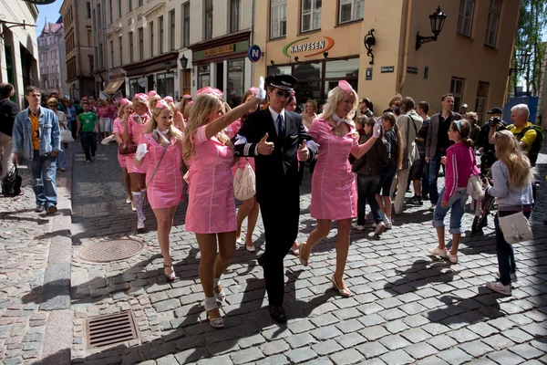 Go Blonde parade in Riga — Stock Photo, Image