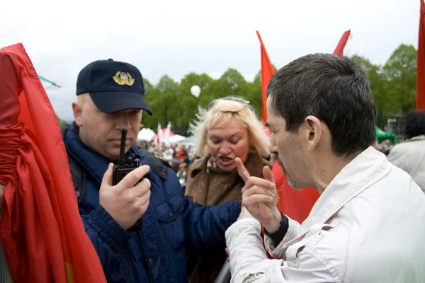 Police aresting National Bolshevik memeber Vladimir Linderman — Stock Photo, Image