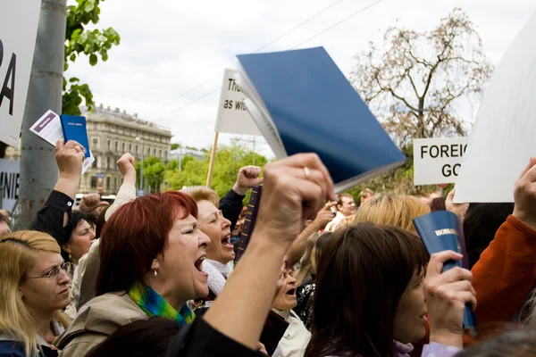 Protestors against Riga pride 2009 — Stock Photo, Image