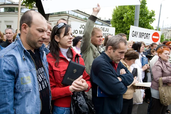Demonstranten gegen Riga Pride 2009 — Stockfoto