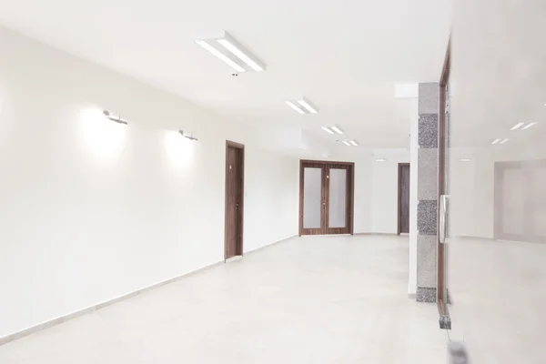 Empty office corridor — Stock Photo, Image