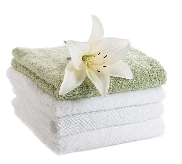 Towels with white lily — Stock Photo, Image