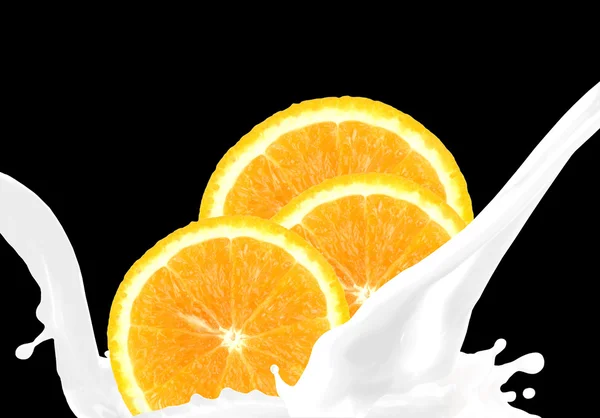 溅牛奶橙 — 图库照片