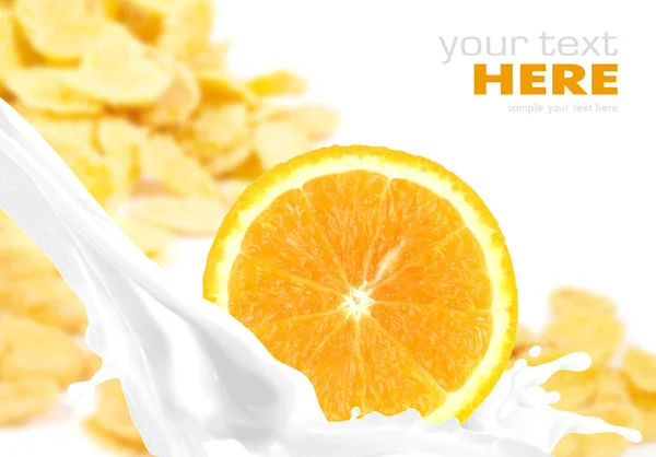 Milk splash with orange on corn flakes background — Stock Photo, Image