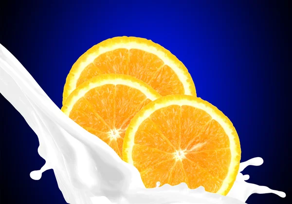 溅牛奶橙 — 图库照片