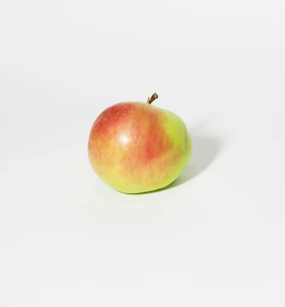 Apple на белом фоне — стоковое фото