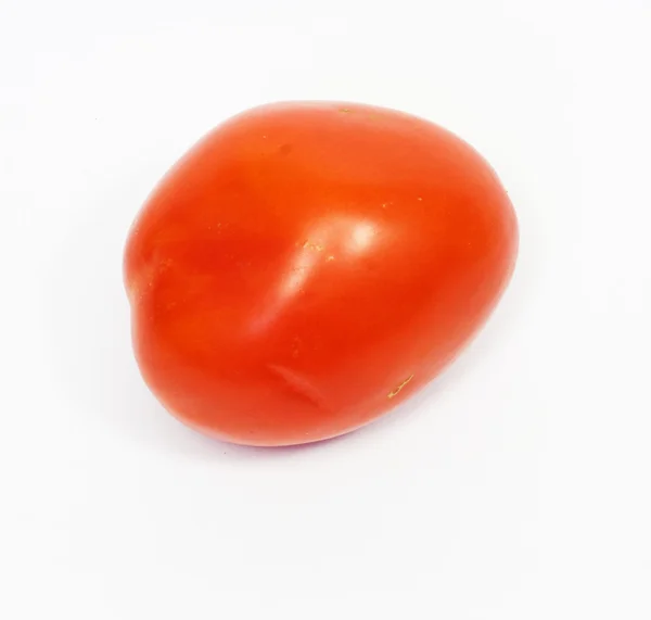 Czerwony pomidor (z kontur ścieżki) — Zdjęcie stockowe