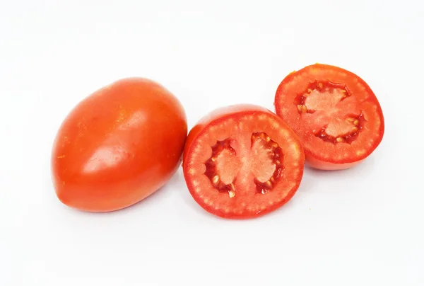 Beyaz arka plan üzerinde üç tazelik domates. — Stok fotoğraf
