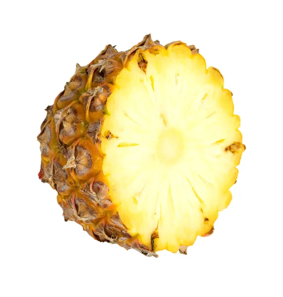 Beyaz arka plan üzerinde izole dilim ananas. — Stok fotoğraf