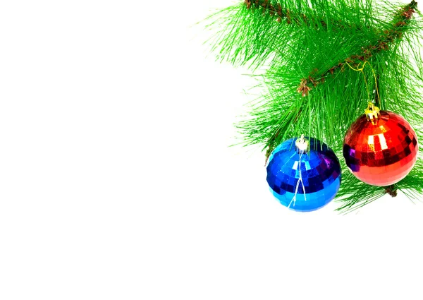 흰색 바탕에 두 크리스마스 장난감 — 스톡 사진
