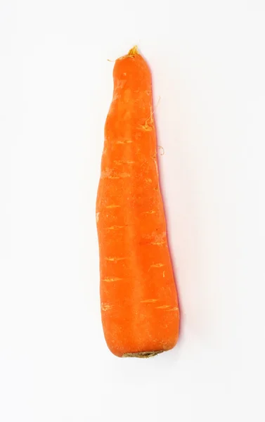 Świeża marchewka wyizolowana na białym tle — Zdjęcie stockowe