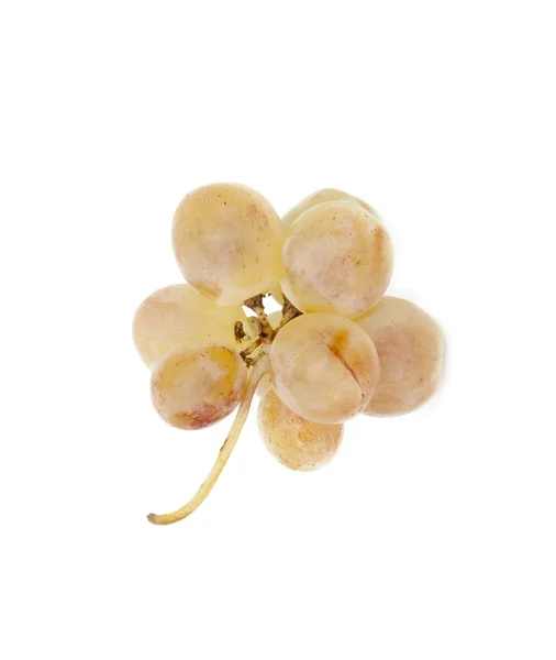 Uvas rojas frescas. Aislado sobre blanco — Foto de Stock