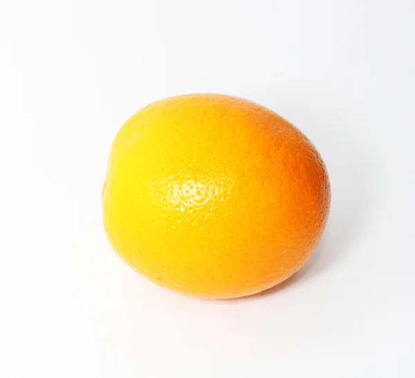 Naranja aislado sobre un fondo blanco —  Fotos de Stock