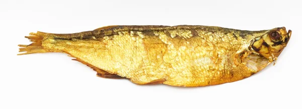 Копченая рыба изолирована на белом — стоковое фото