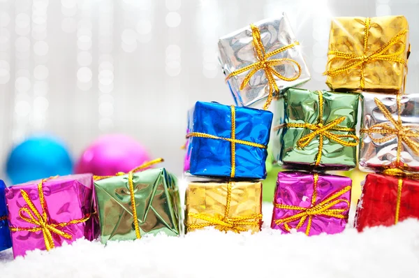 Jul bakgrund med gåvor — Stockfoto
